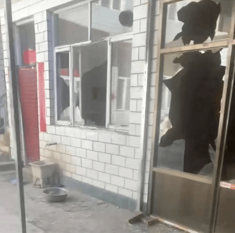 皇冠信用盘登2登3
_是否防卫过当成庭审焦点皇冠信用盘登2登3
!律师分析“狗咬人被摔犬主遭反杀”