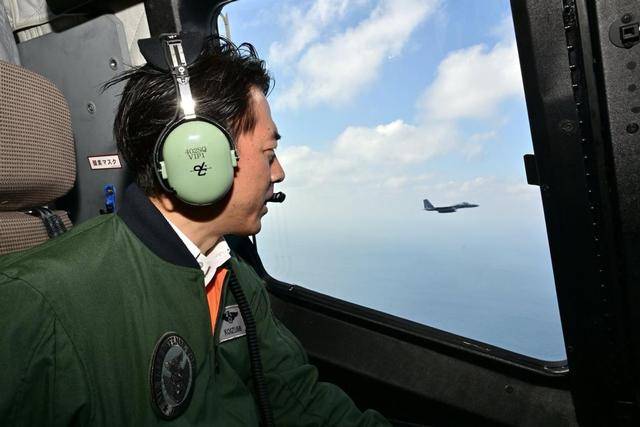 信用网如何申请
_高市早苗还没道歉信用网如何申请
，在台岛300公里外，日本防相扬言“应对危机”